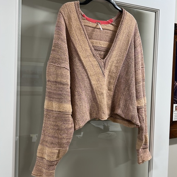 Free People sweater - Picture 9 of 9